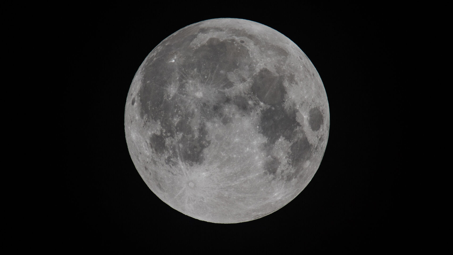 The moon may contain more water than previously believed